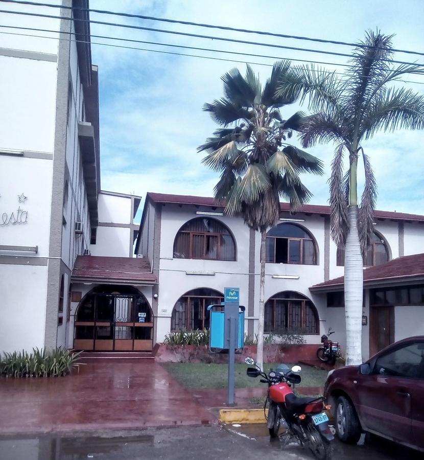 Hotel La Siesta Sullana Bagian luar foto