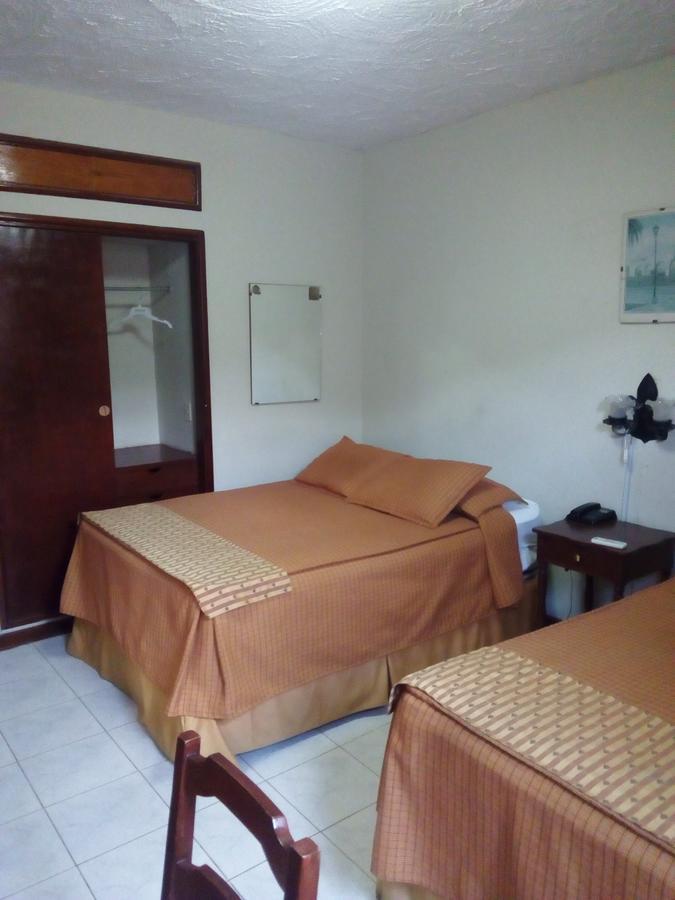 Hotel La Siesta Sullana Bagian luar foto